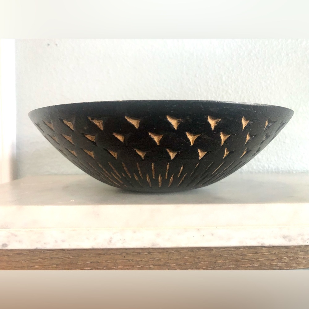 Wooden Black and Brown Carved Bowl